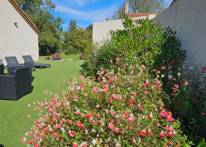 Le Petit Loup Grande Maison De Charme En Campagne LʼOie